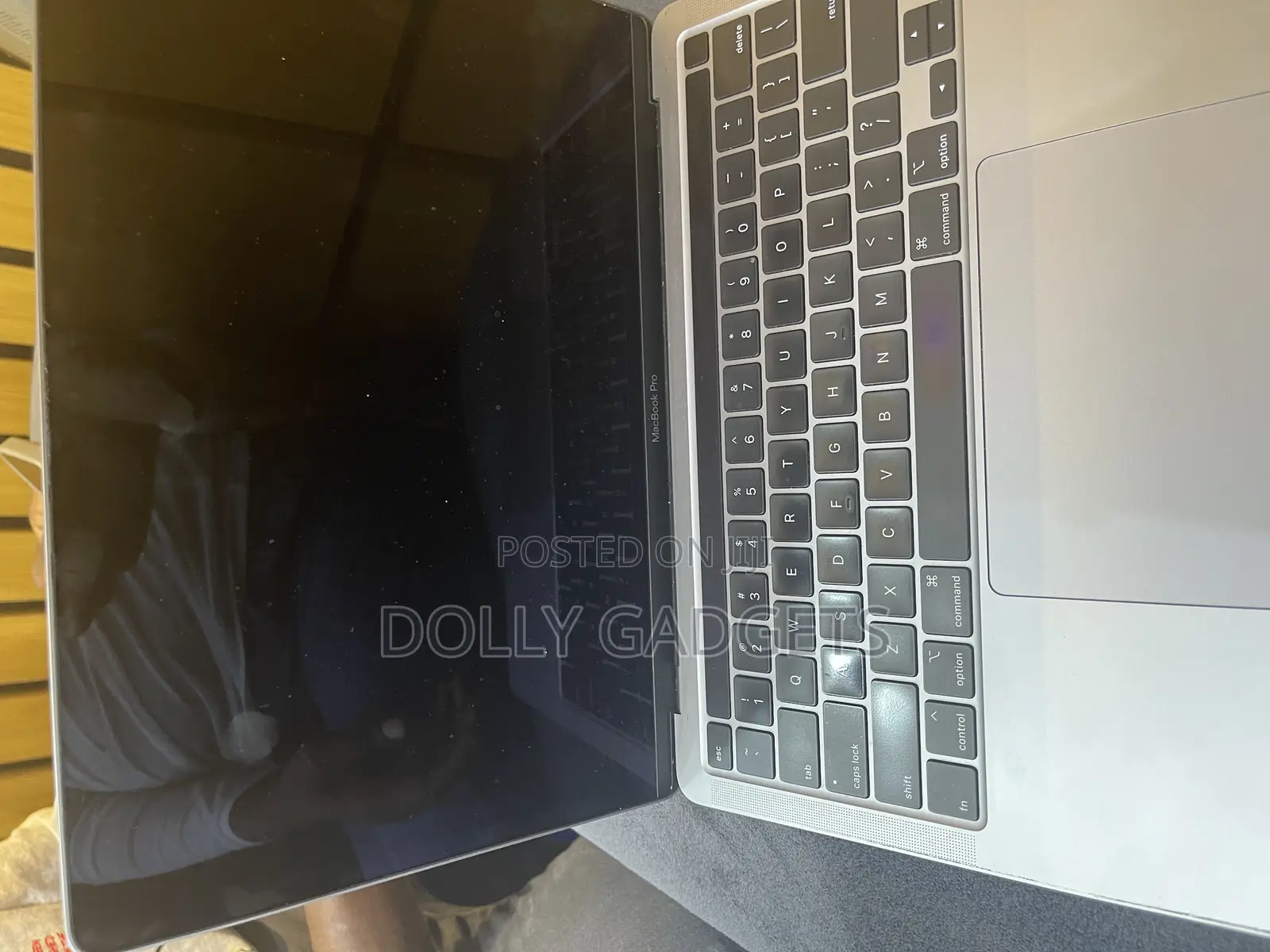 Laptop Apple MacBook Pro 2020 16GB Intel Core i5 SSD 512GB