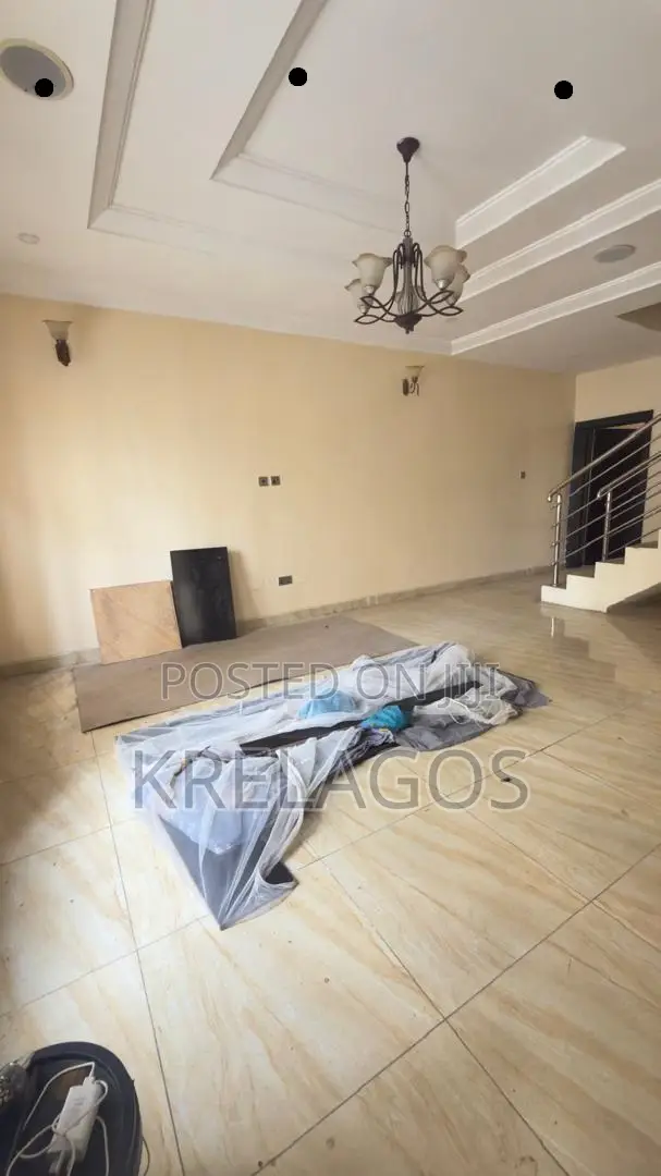 6bdrm Duplex in Ikate for rent