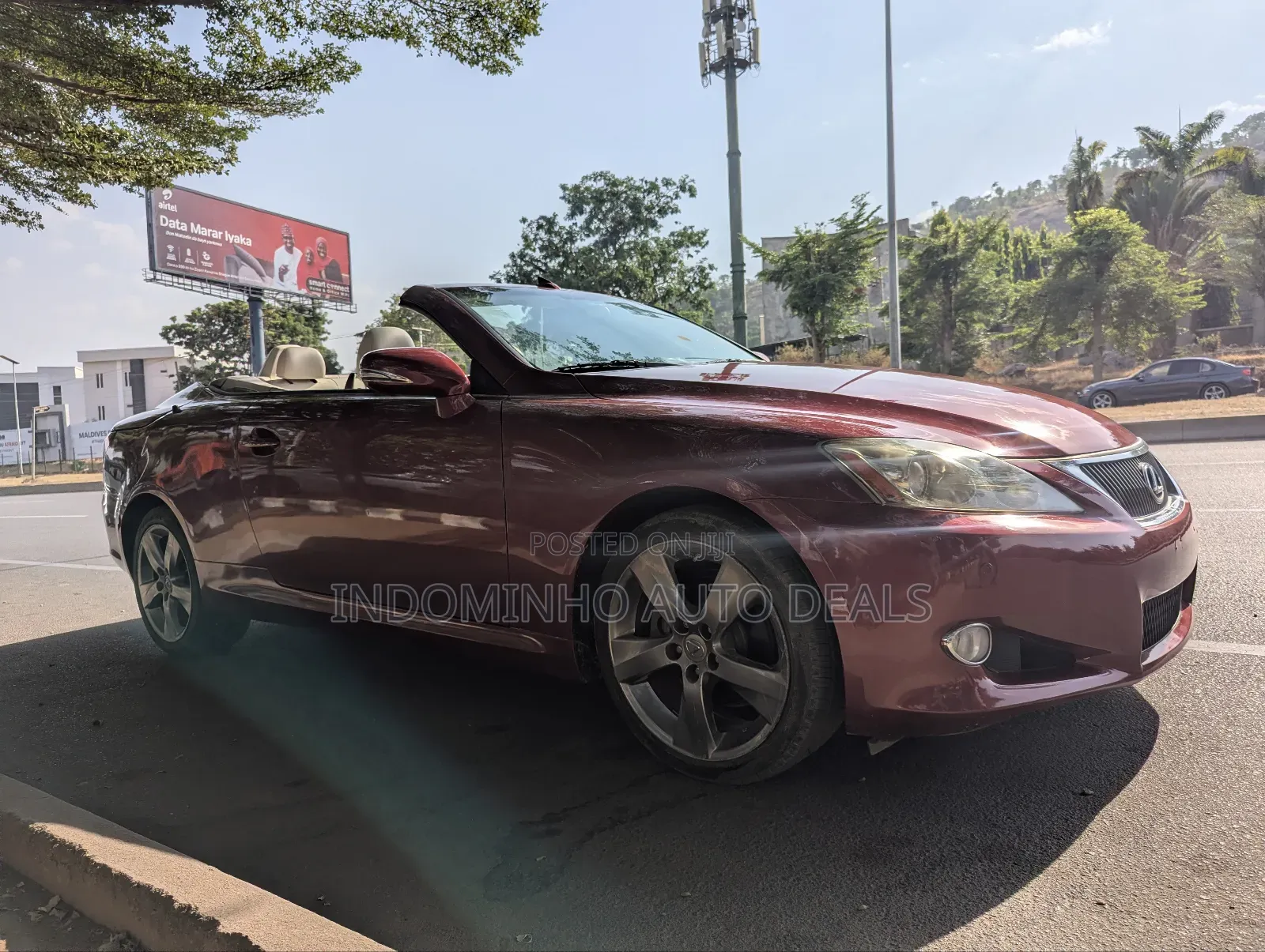 Lexus IS 250 C 2011 Red