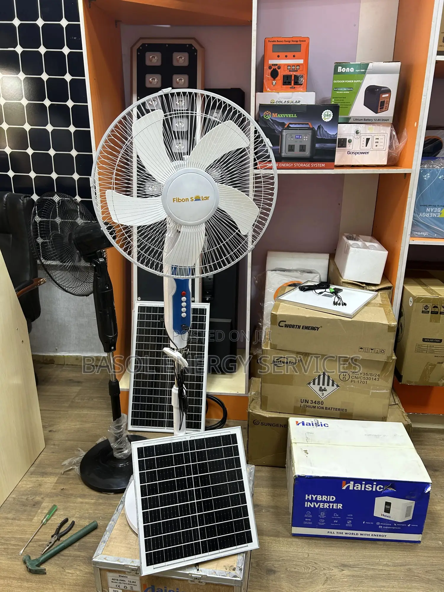 16 Inches Solar Rechargeable Fan With Bulb and Panel