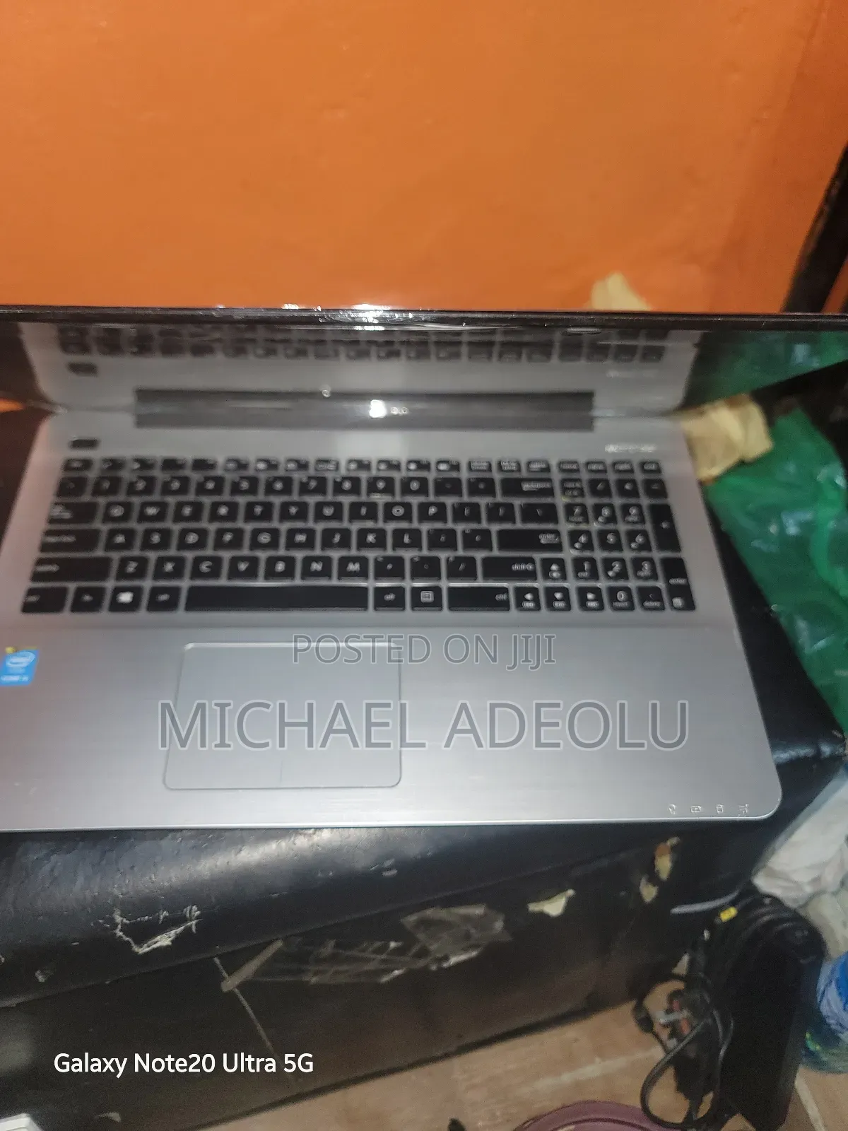Laptop Asus X555LA 8GB Intel Core i5 HDD 500GB