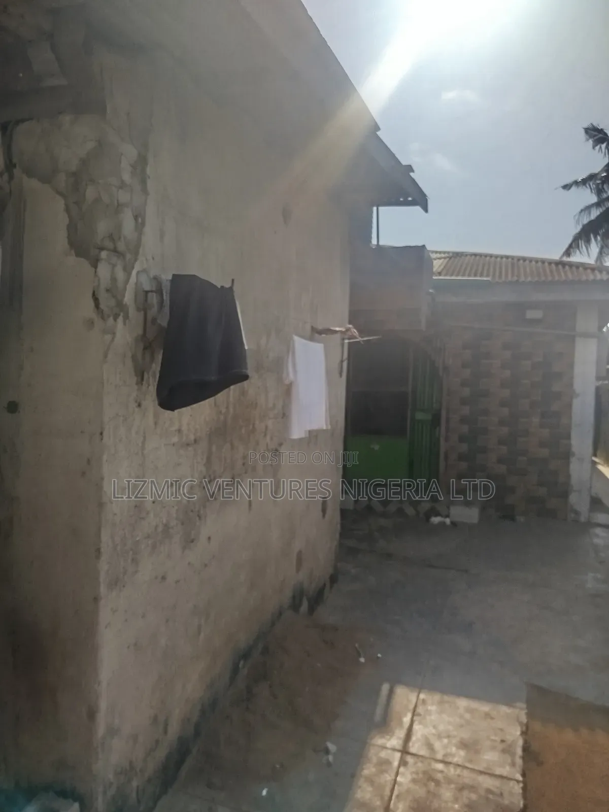3bdrm Bungalow in Isuti Rd, Igando / Ikotun/Igando for sale
