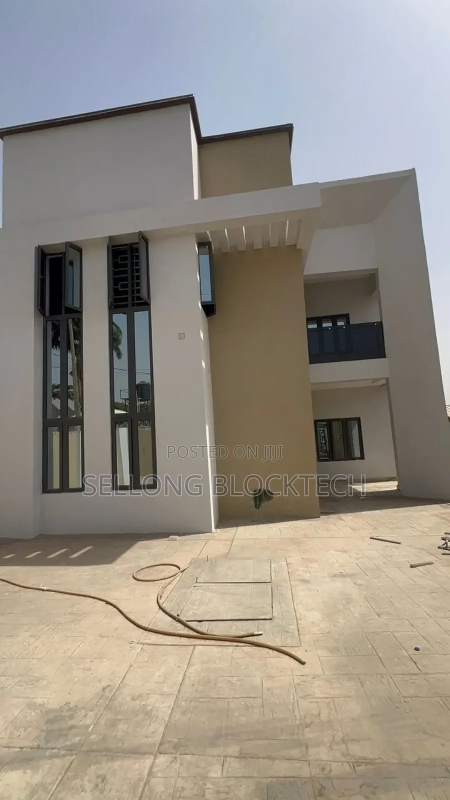 4bdrm Duplex in 3Rd Avenue, Bunkoro for rent
