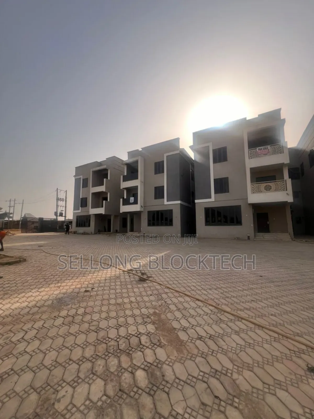 5bdrm Duplex in Kado for sale