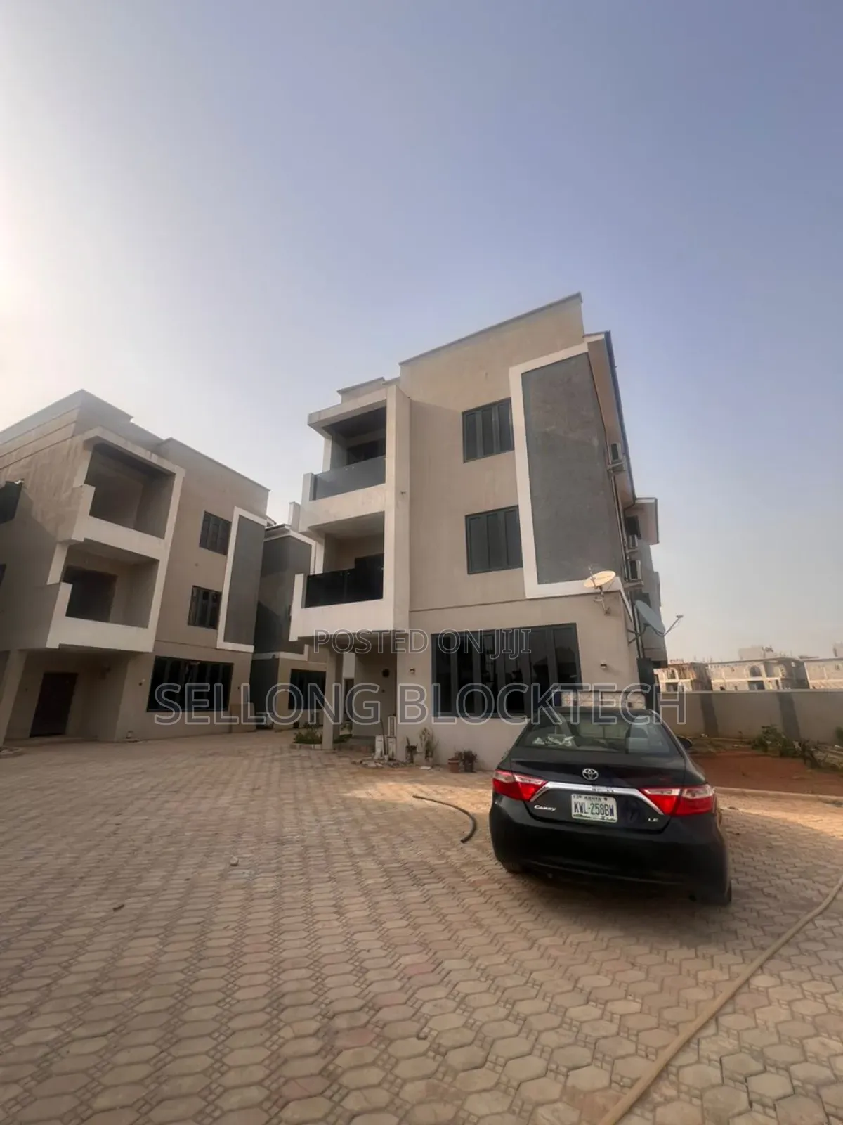 5bdrm Duplex in Kado for sale
