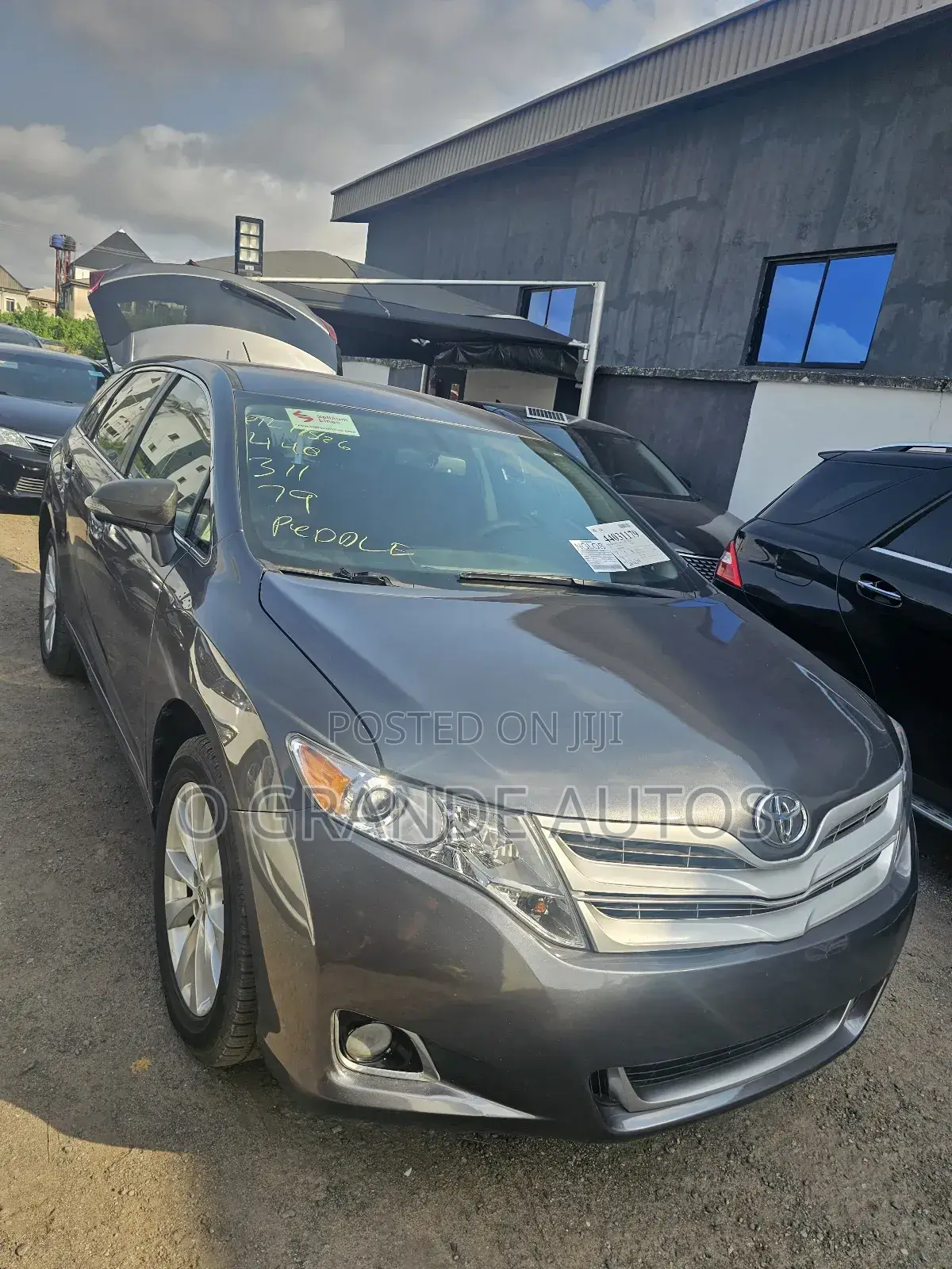 Toyota Venza LE 2013 Gray
