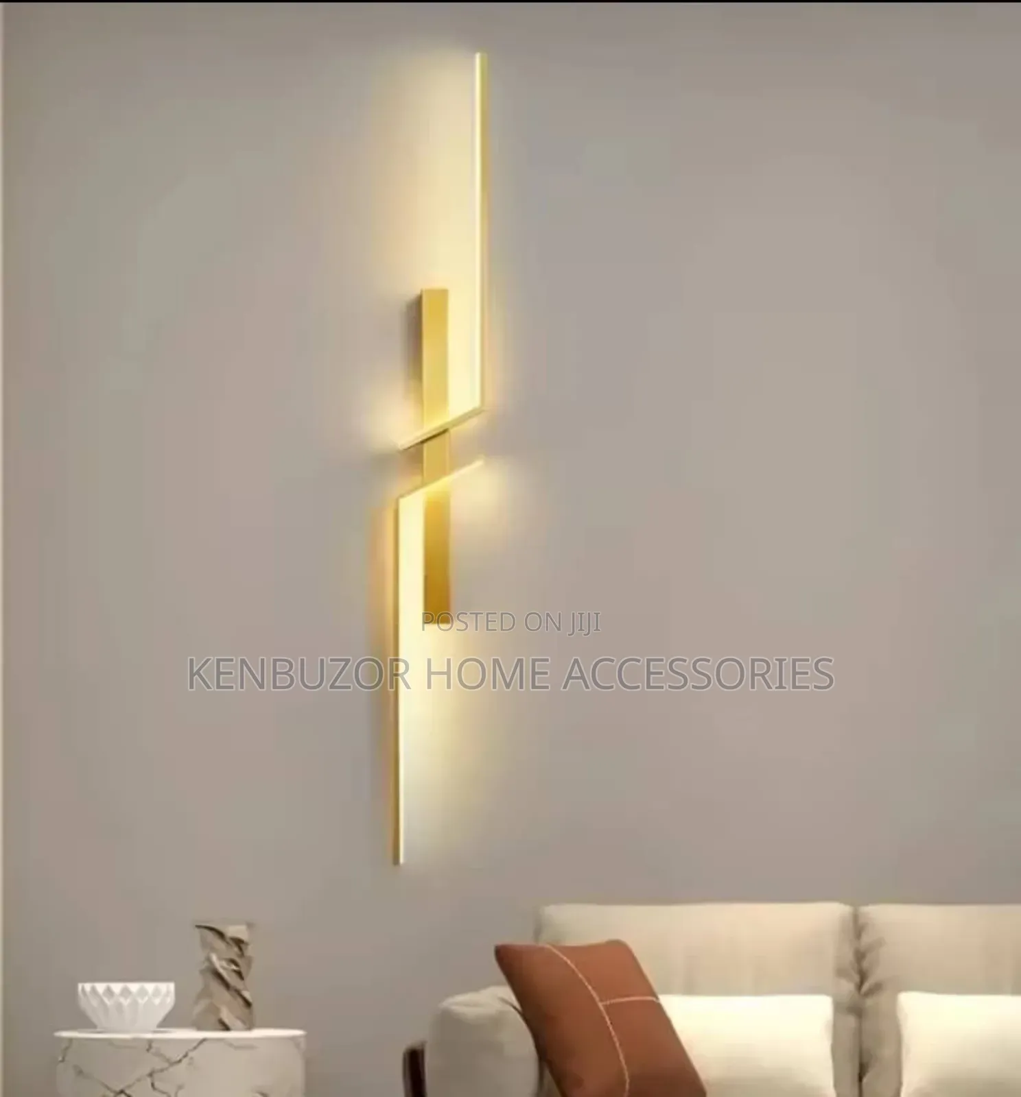 Gold Sleek Led Luxury Wall Lamp
