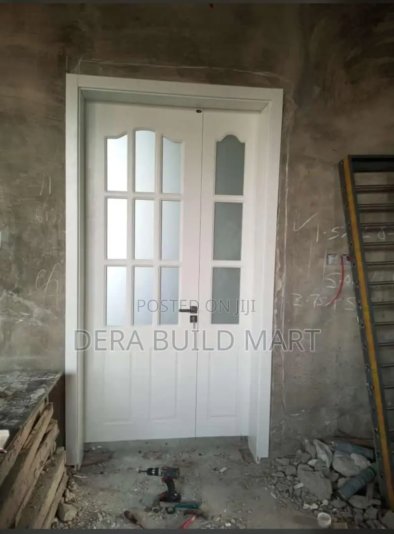 Hard Wood With Glass Door, Ideal for Parlor to Dinning