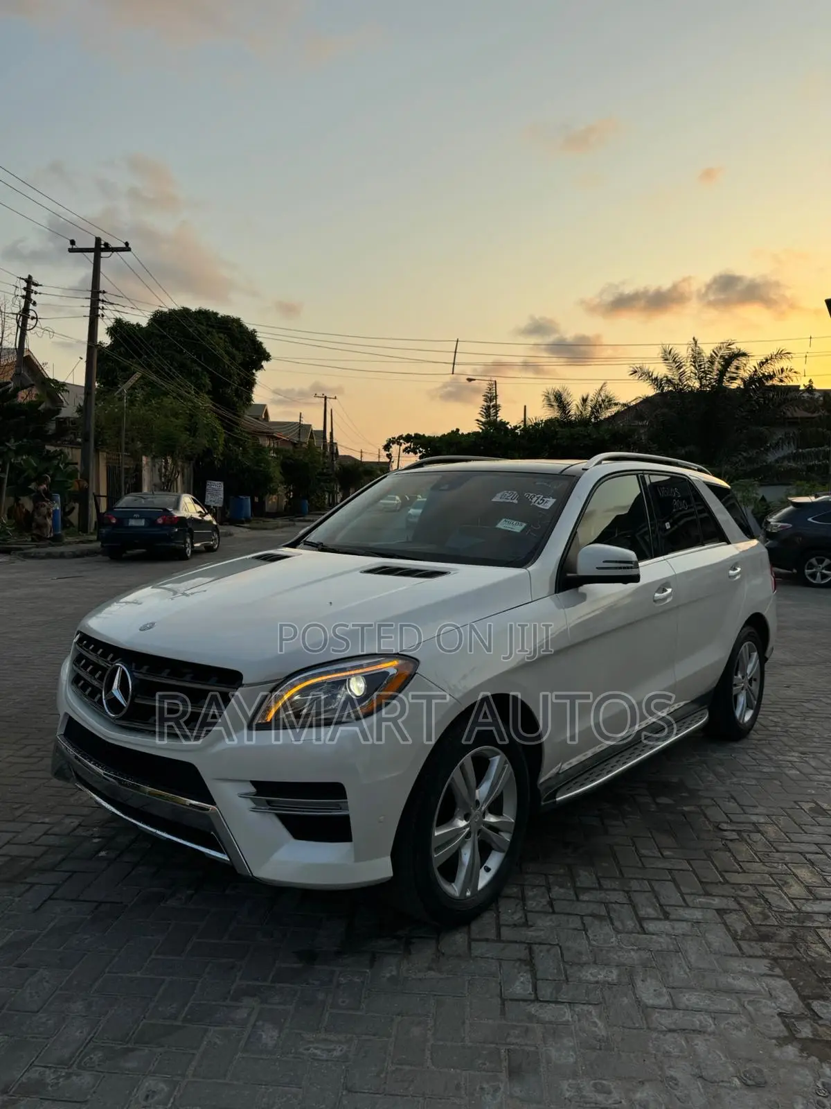 Mercedes-Benz M Class ML350 4MATIC 4dr SUV AWD (3.5L 6cyl 7A) 2014