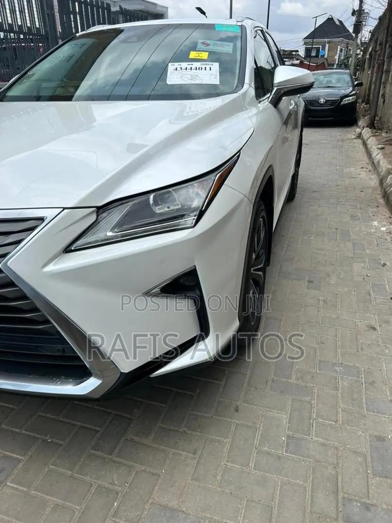 Lexus RX 350 AWD 2017 White