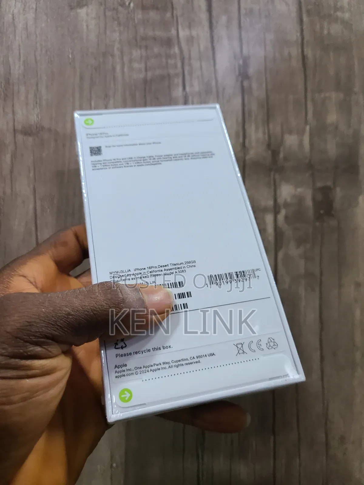 New Apple iPhone 16 Pro 256 GB Gold