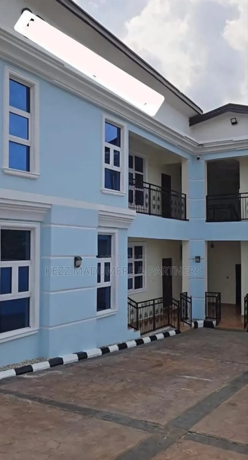 8bdrm Duplex in Calabar, Cross for sale