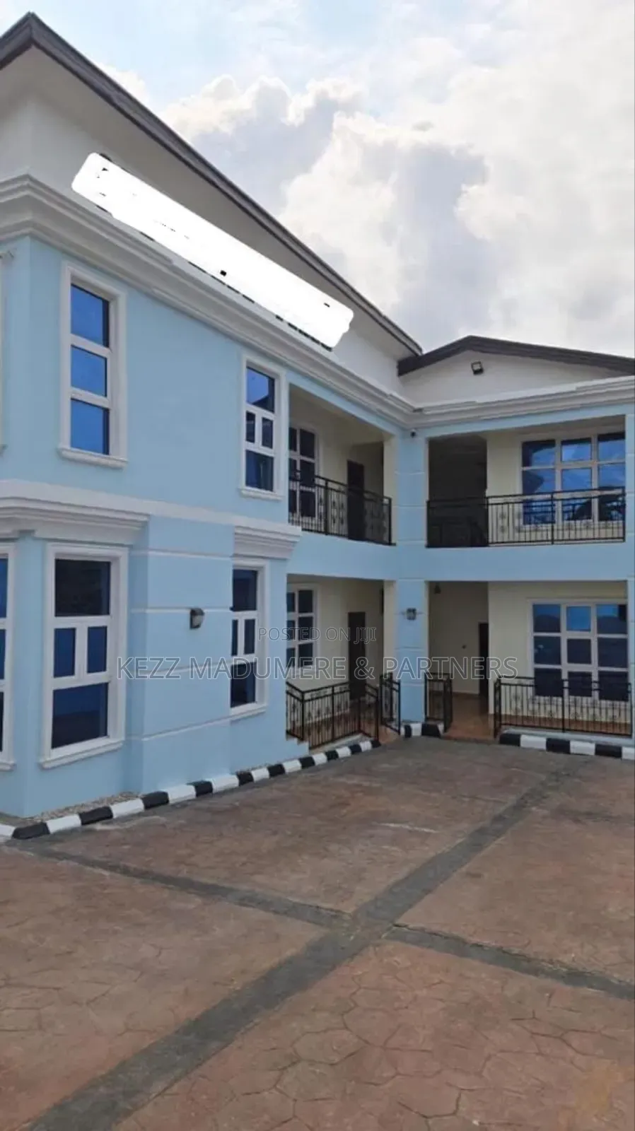 8bdrm Duplex in Calabar, Cross for sale