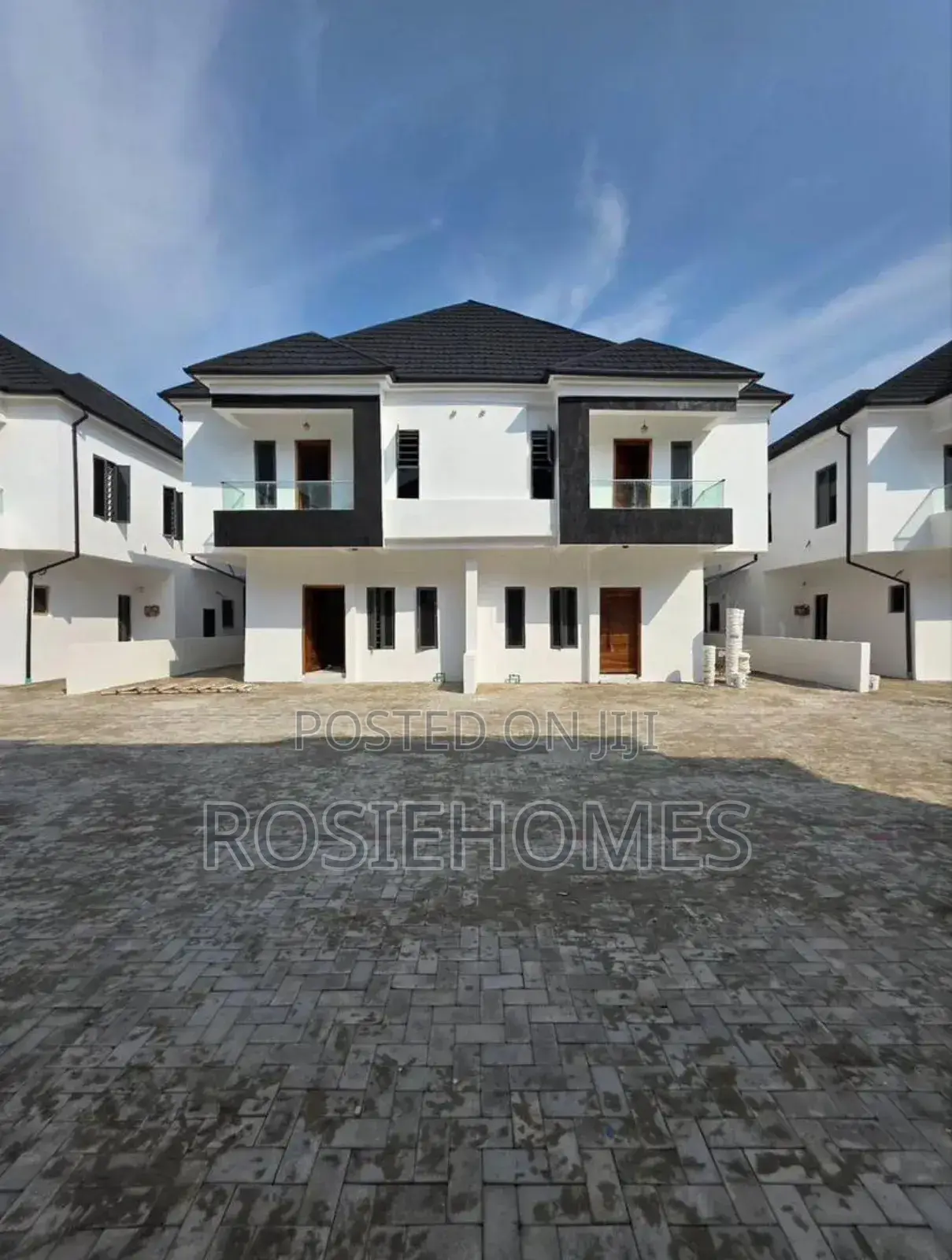 4bdrm Duplex in Crown Estate, VGC / Ajah for rent