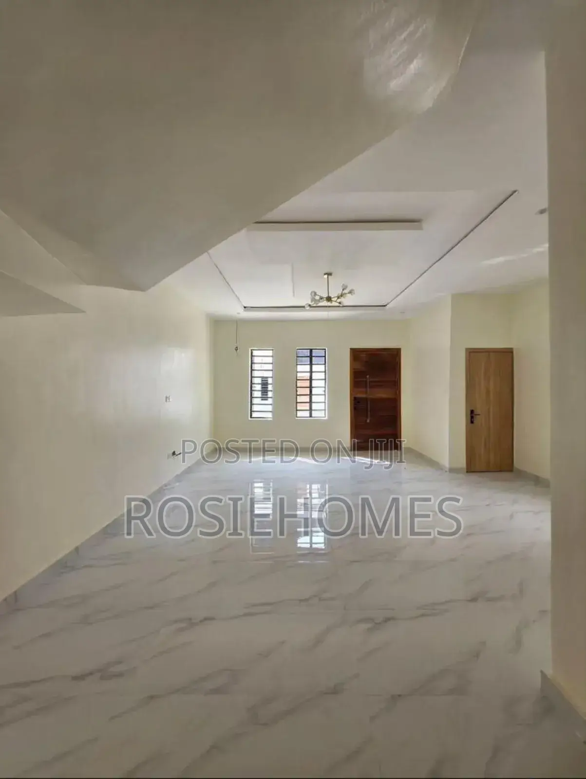 4bdrm Duplex in Crown Estate, VGC / Ajah for rent