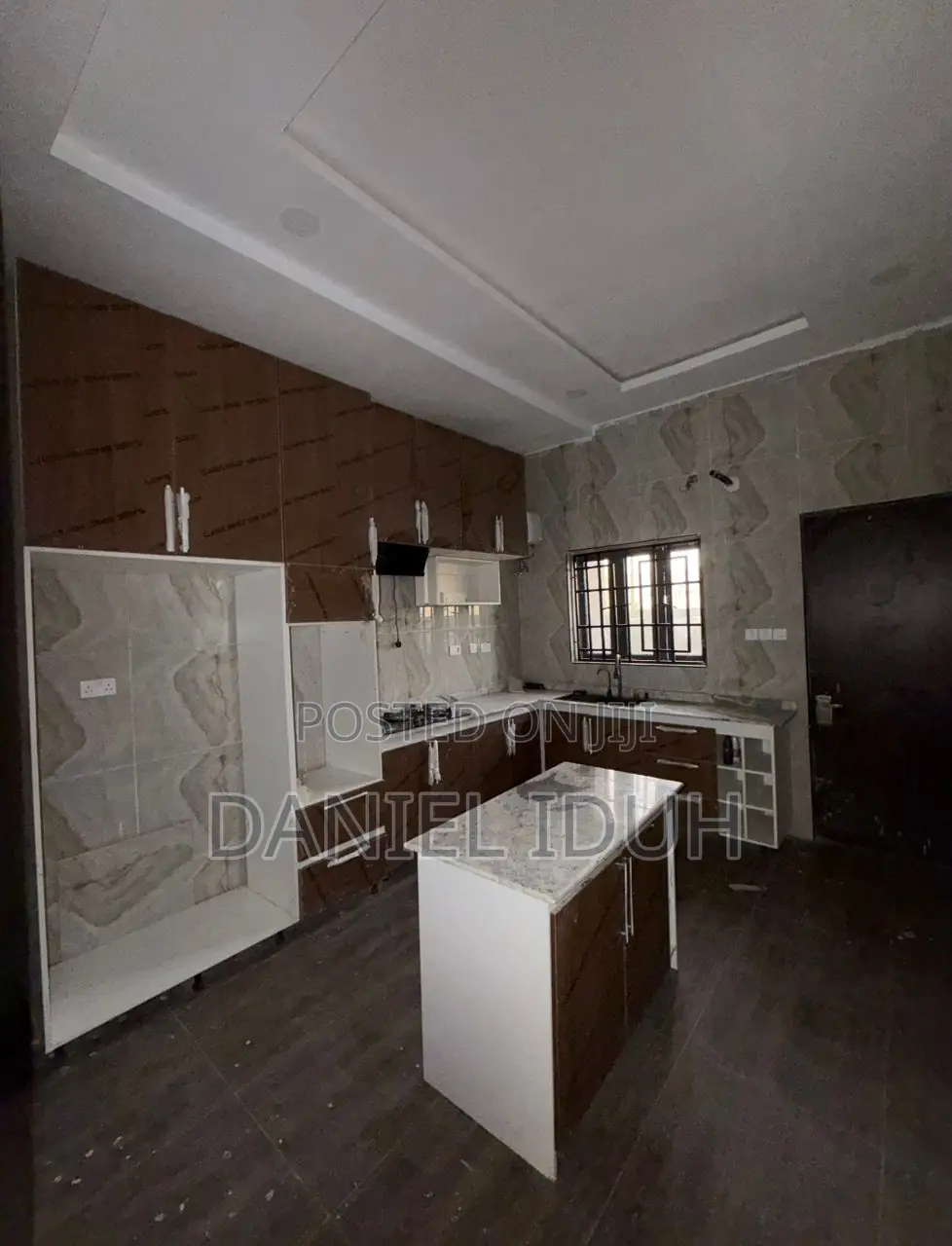 4bdrm Townhouse/Terrace in Jahi for sale