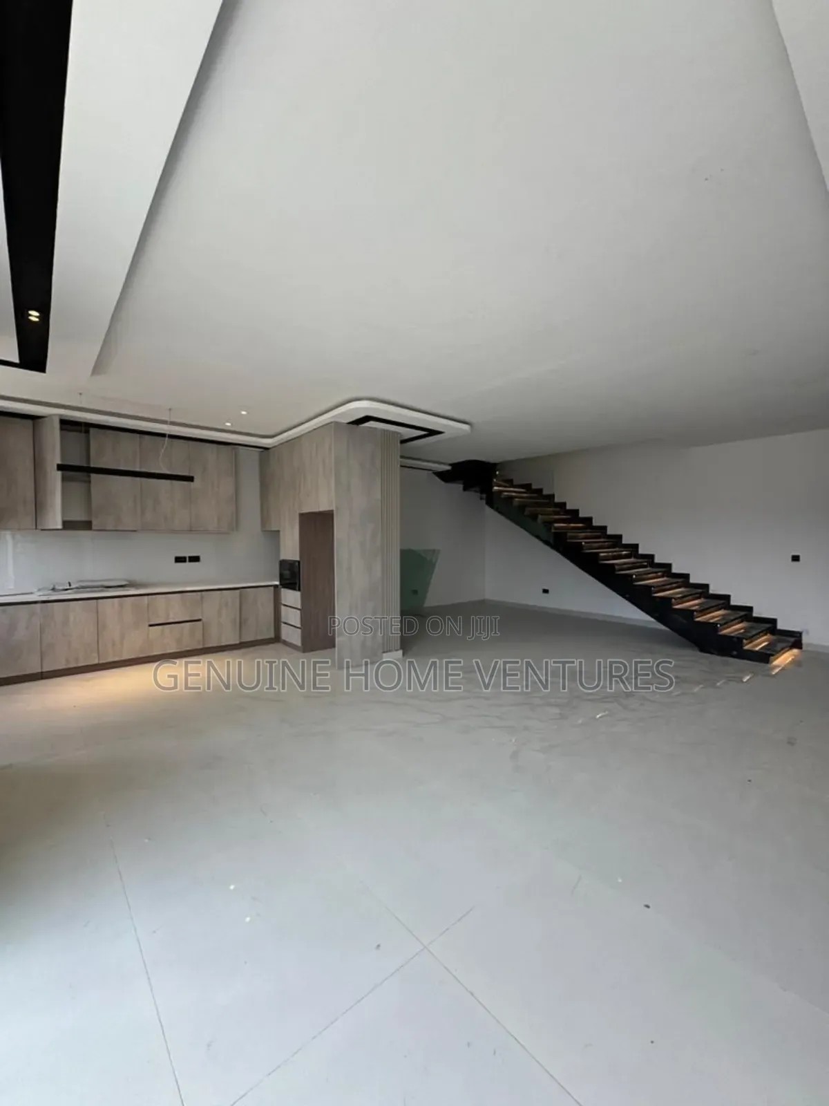 2bdrm Apartment in Lekki Phase 1 for sale