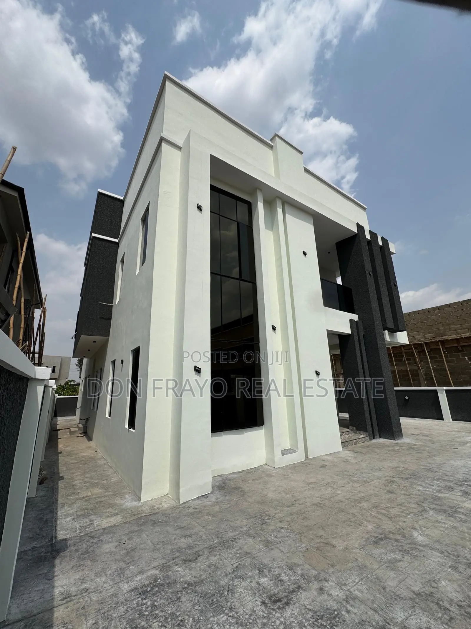 5bdrm Duplex in Carlton Gate Estate, Akobo for sale