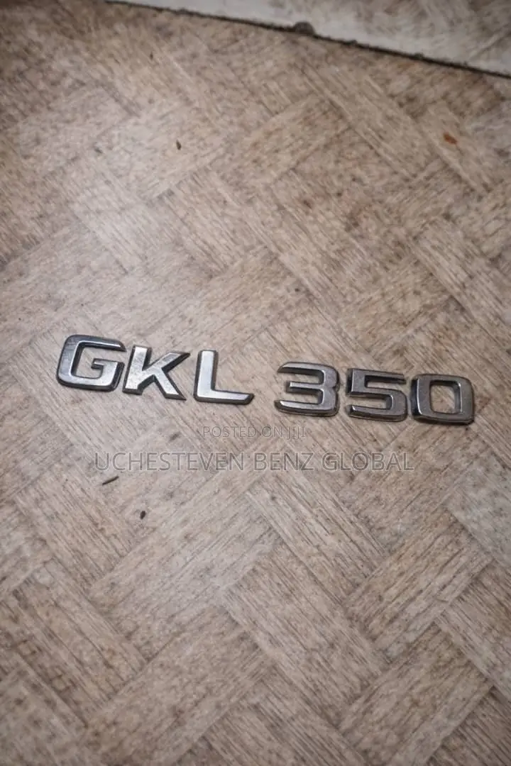 Mercedes Benz Logo for Booth 4matic Logo 204 , GLK Gle , and So