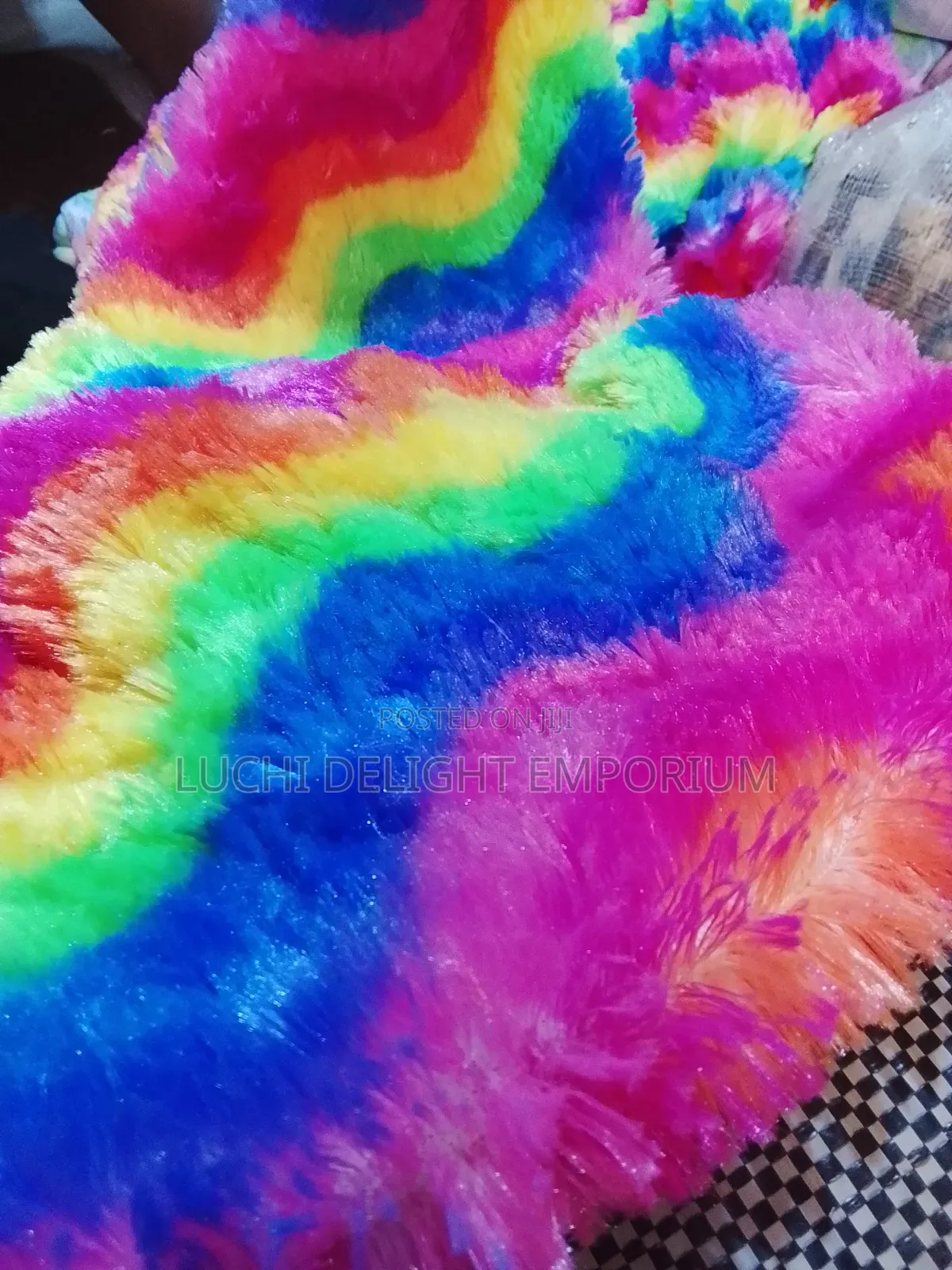 Luxury Multi Color Rambo Fur Duvet, Bedsheets And 4 Pillowcase Set-6/6