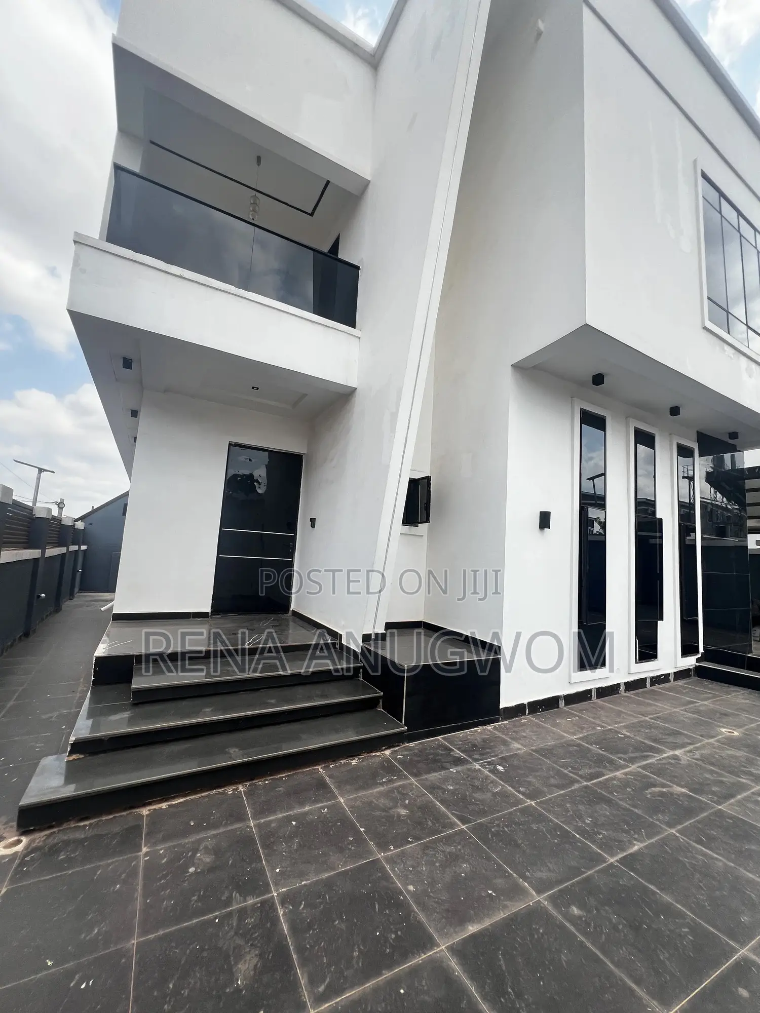 5bdrm Duplex in Nondon Etat, Enugu State for sale