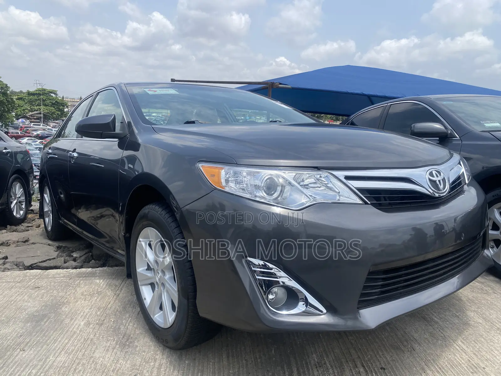 Toyota Camry LE 4dr Sedan (2.5L 4cyl 6A) 2014 Gray