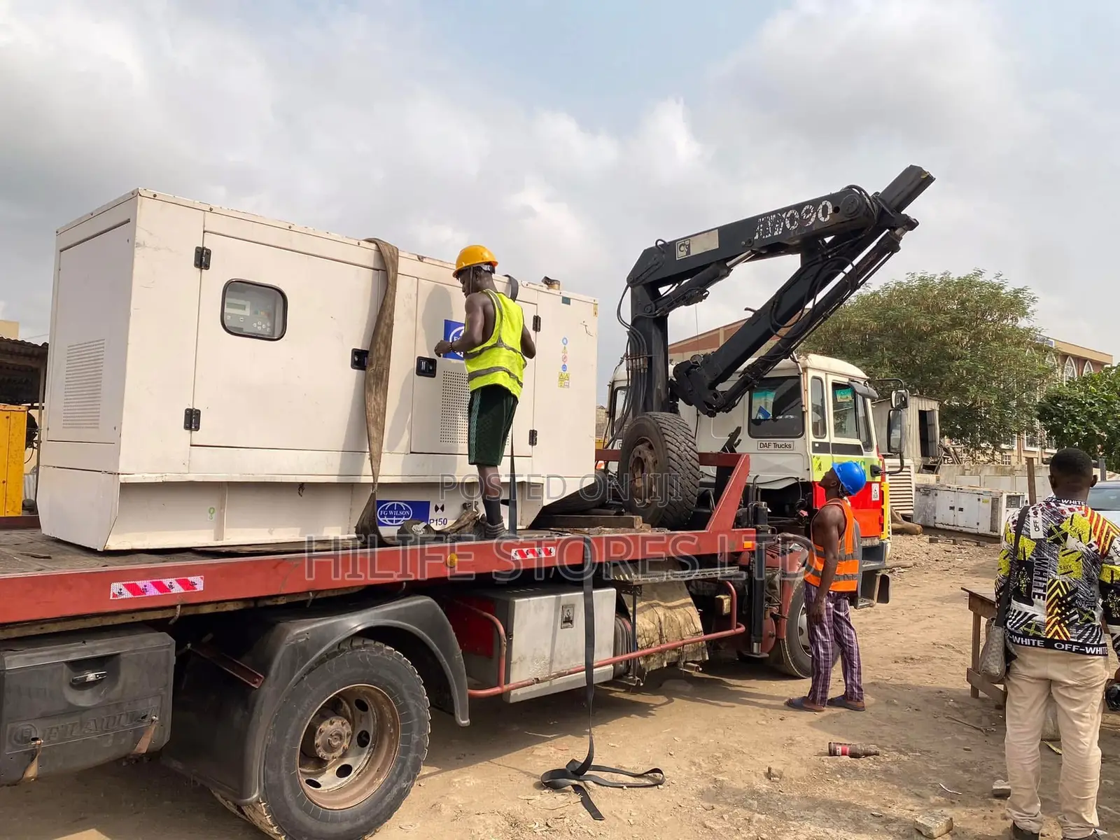 Portable Hiab Truck (Self Loader) Available for Rental