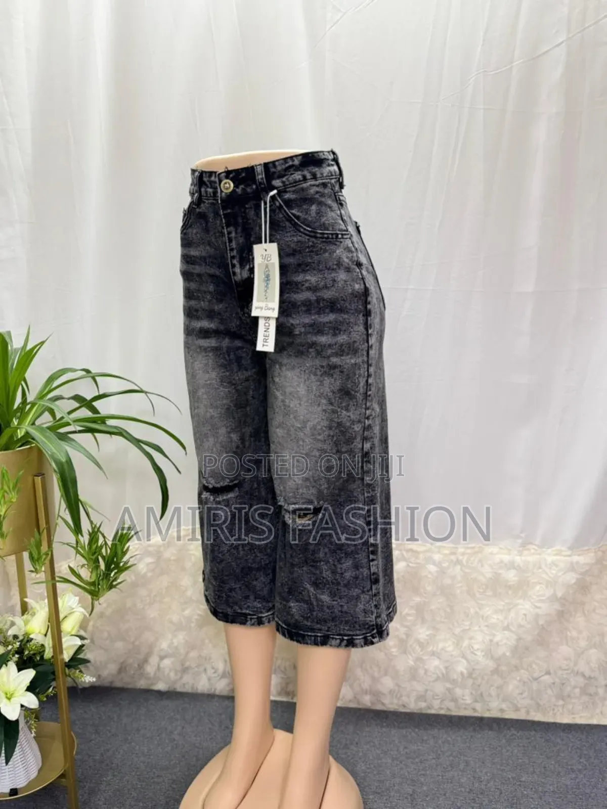 Beautiful And Quality Jort For Ladies