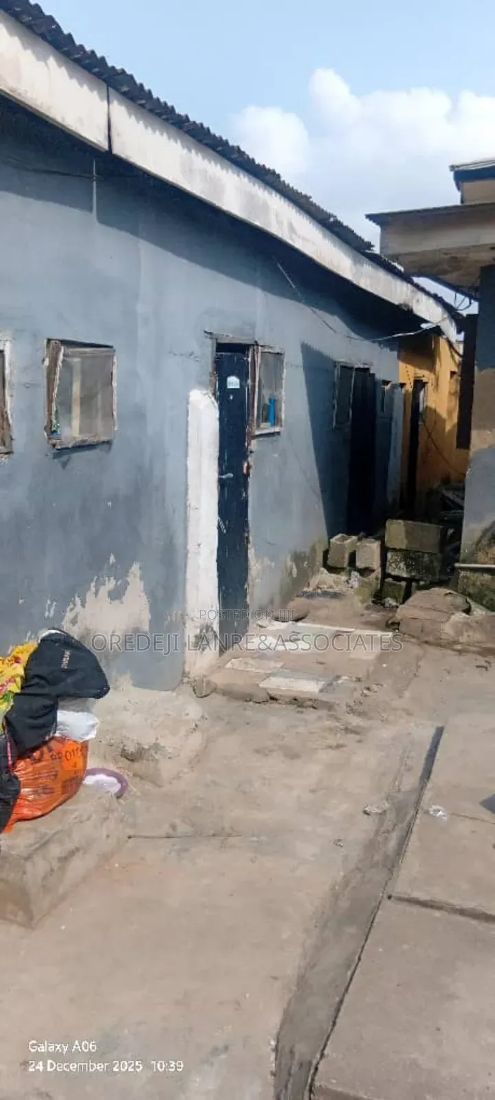A 7 Rooms Hotel Available for Lease at Oko Oba Agege.