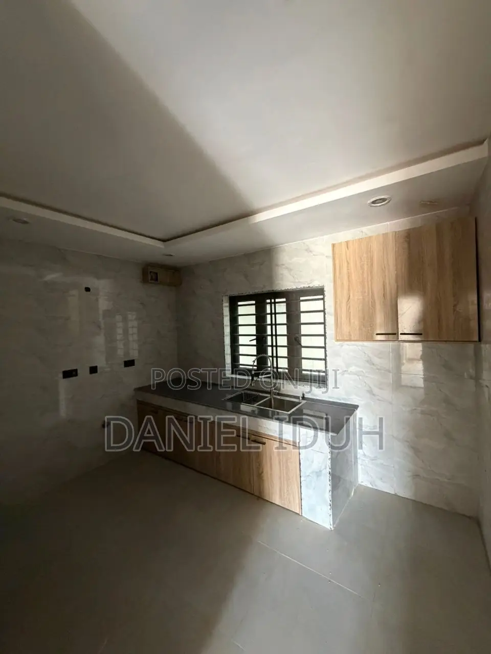 4bdrm Duplex in Kaura for rent