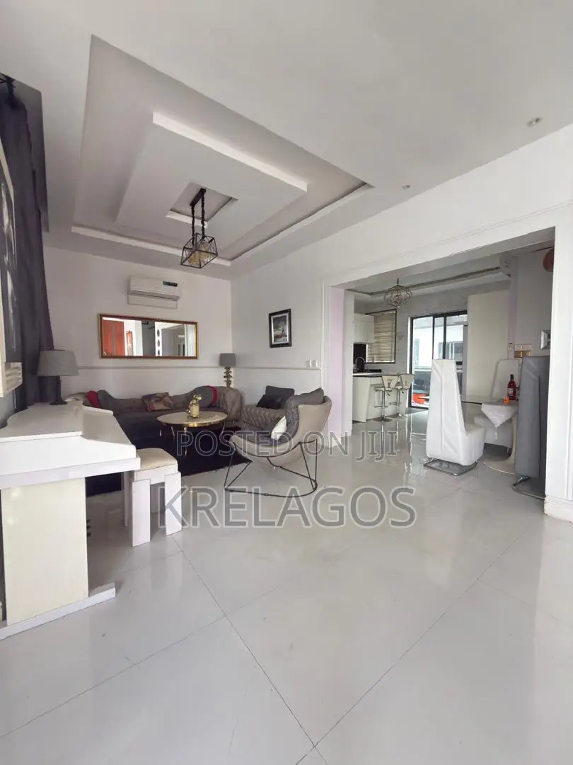 5bdrm Duplex in Banana Island for sale