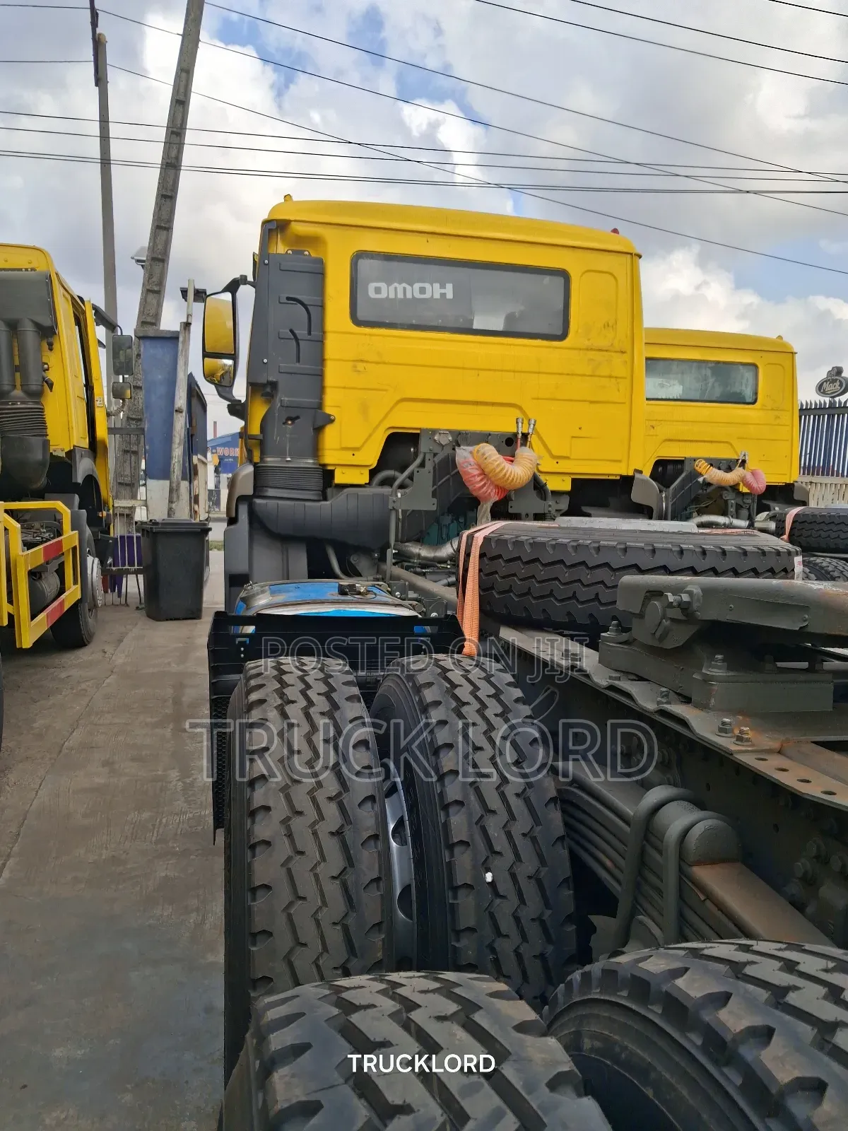 CNHTC Howo 2014 Yellow