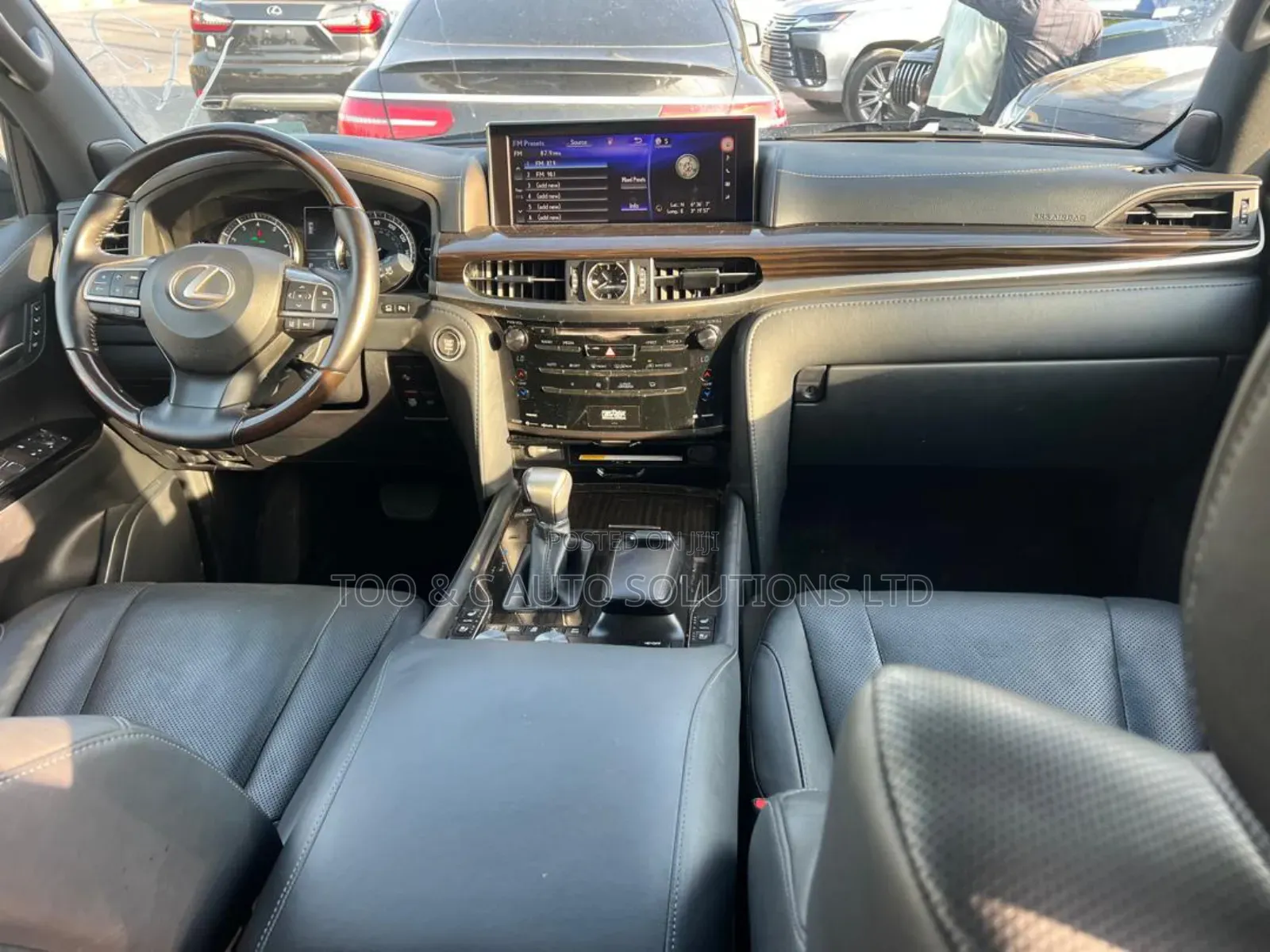 Lexus LX 2021 Silver