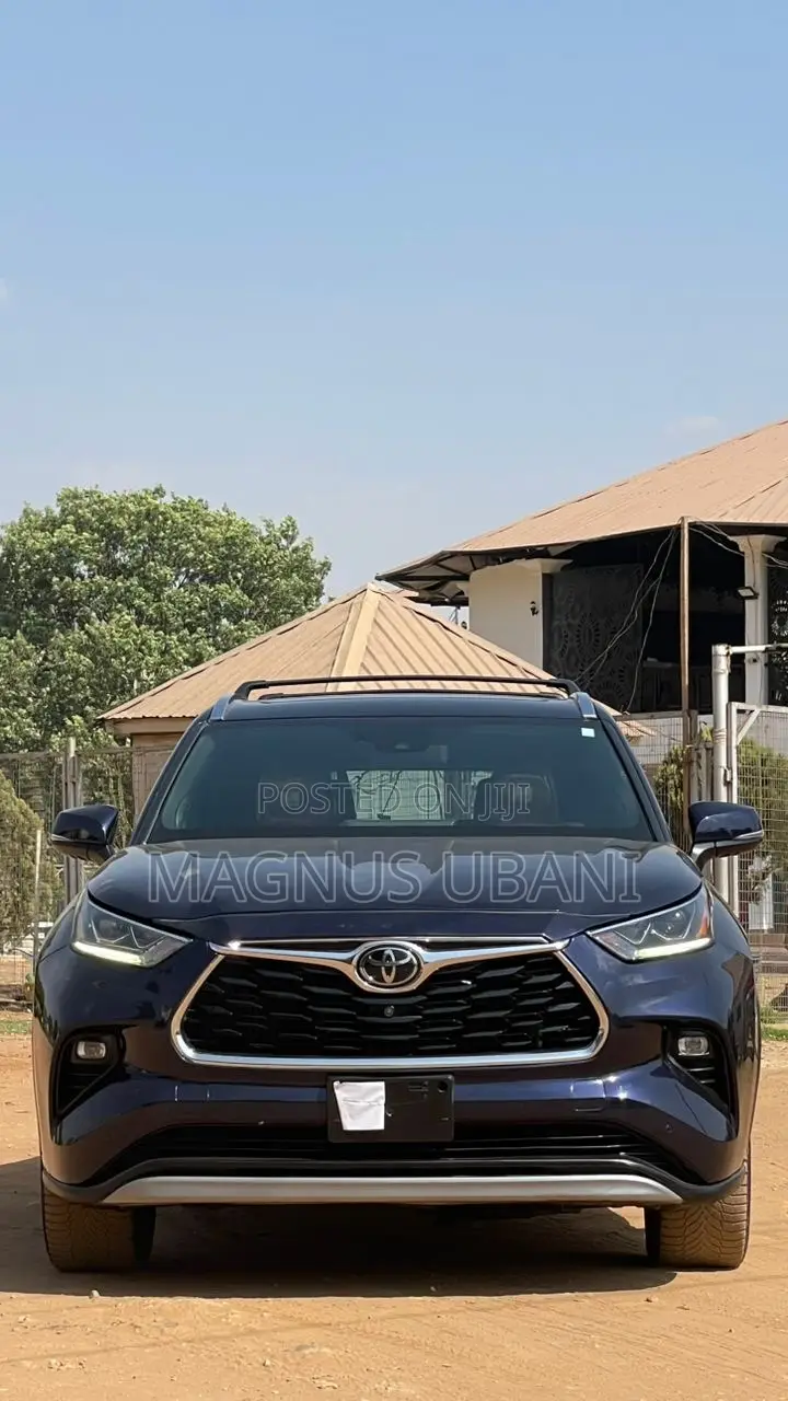 Toyota Highlander Platinum 2022 Blue