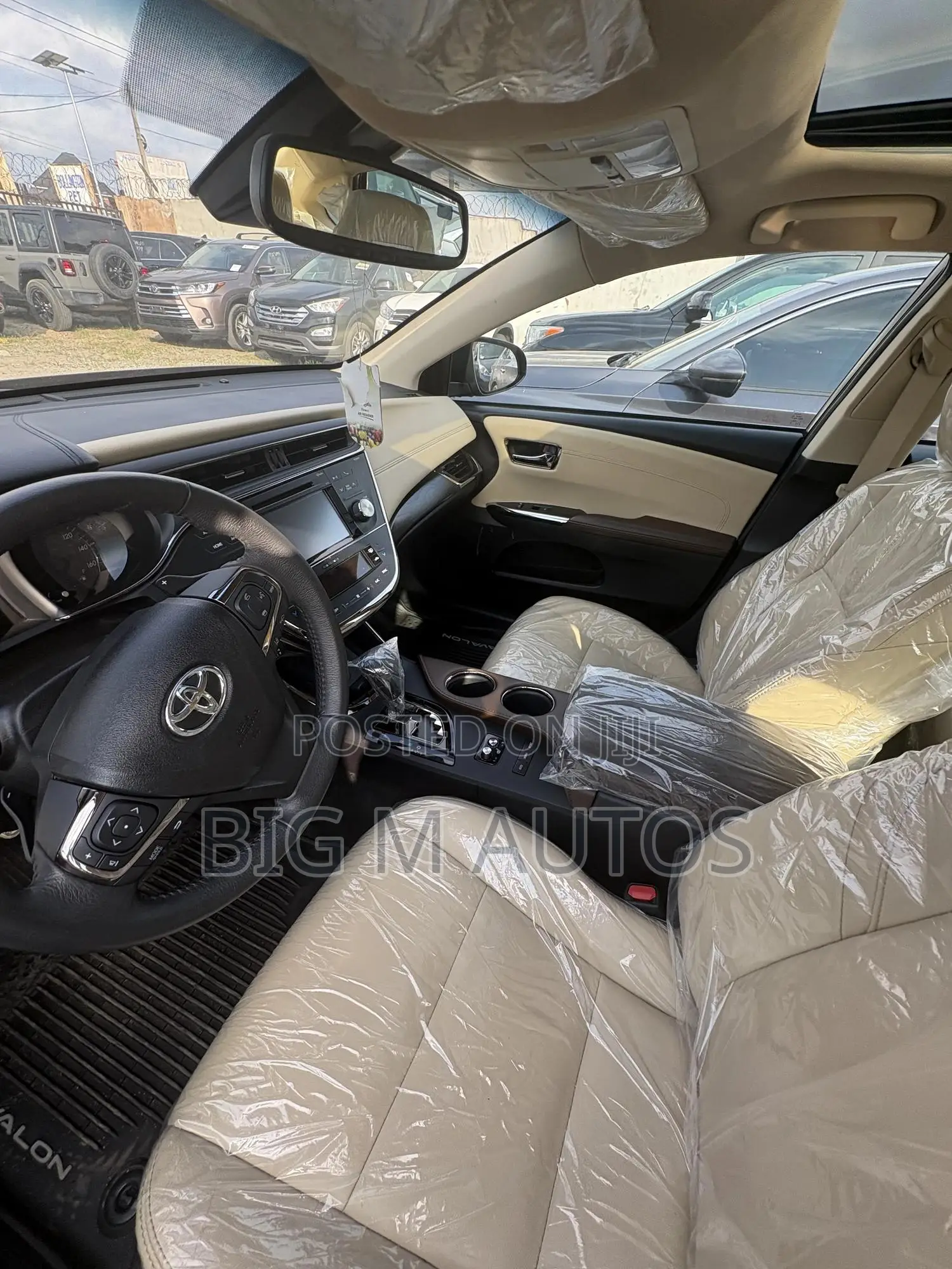 Toyota Avalon 2017 Brown