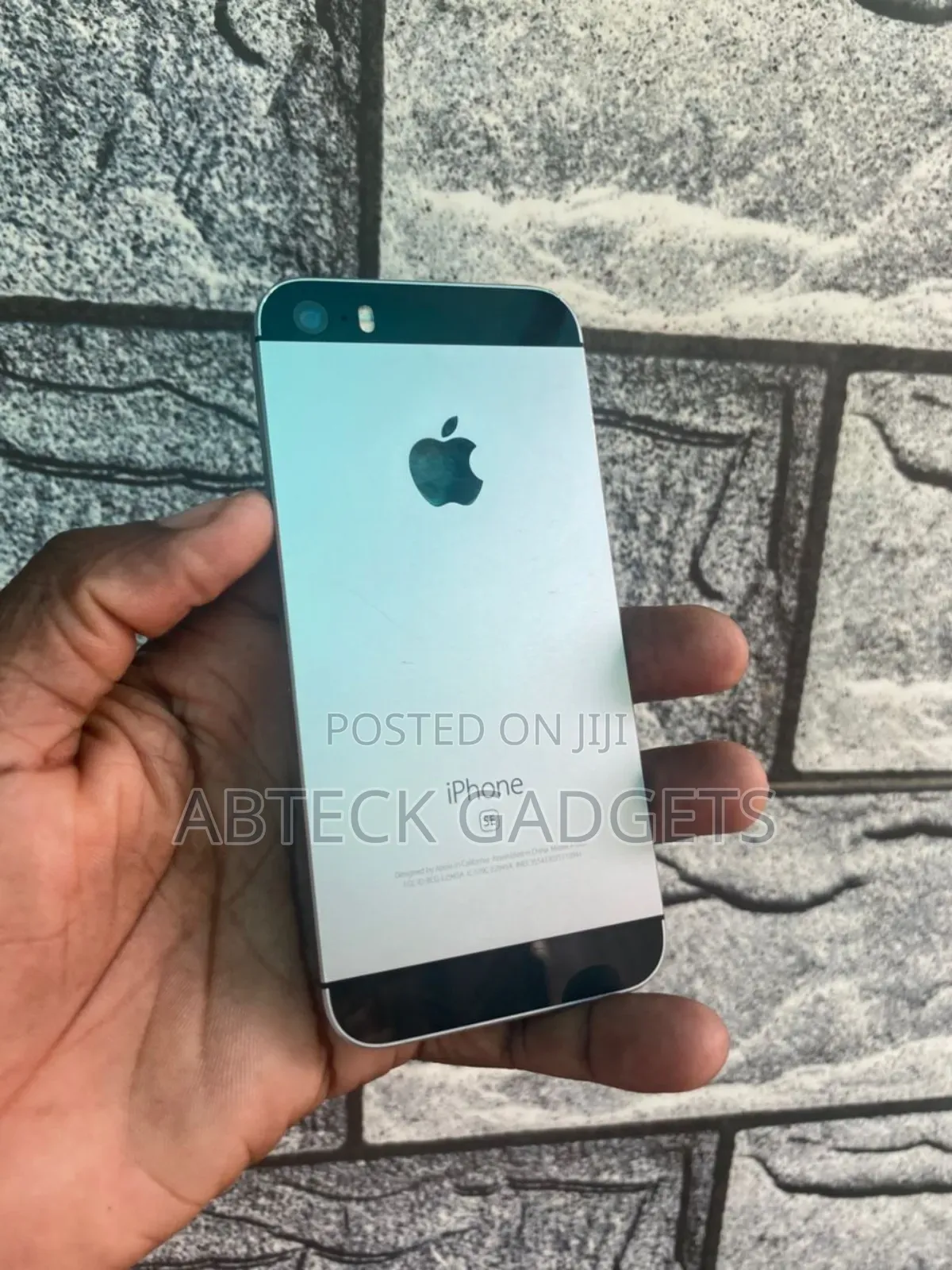 Apple iPhone SE 16 GB Silver