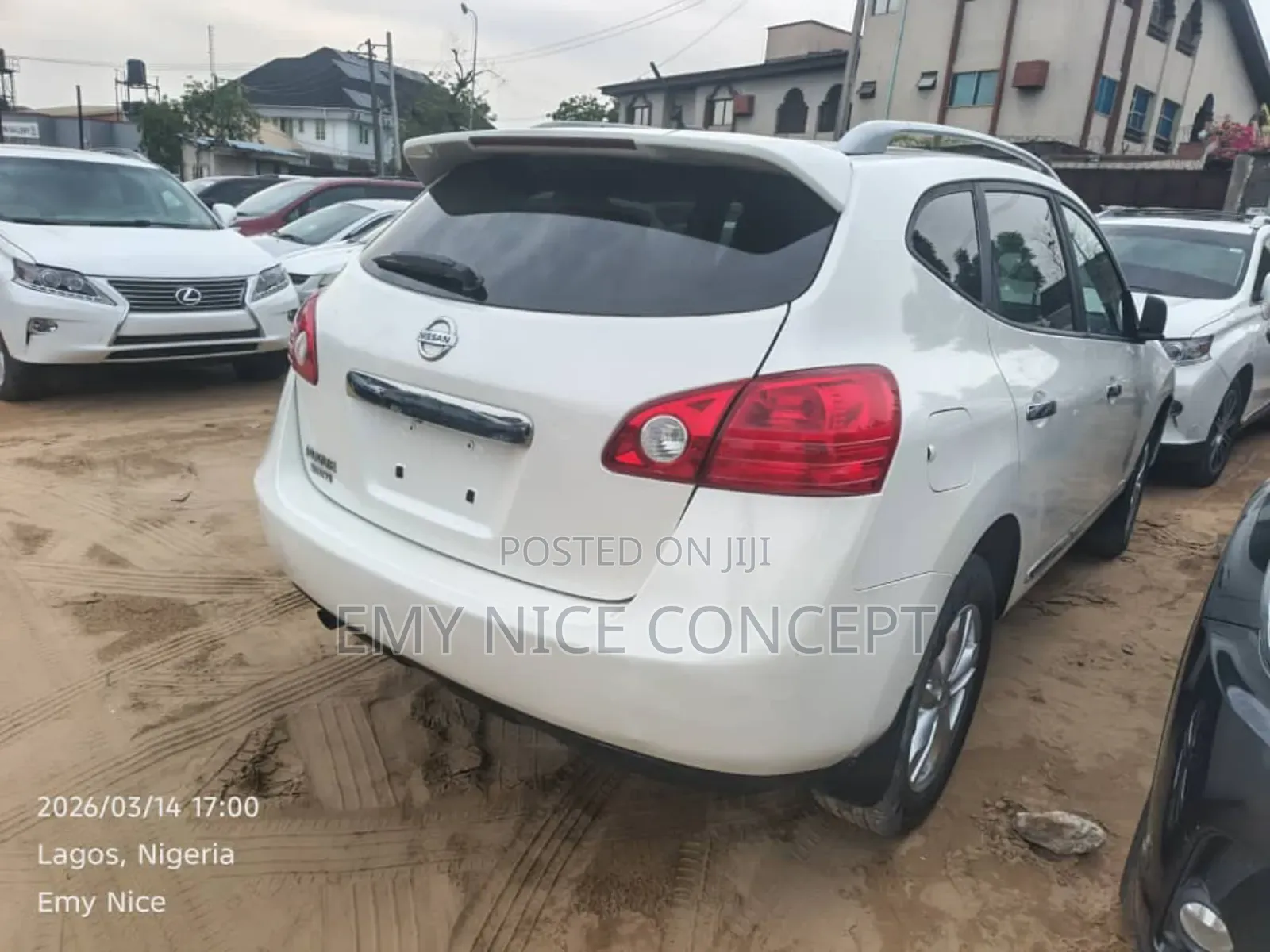 Nissan Rogue SV 4dr SUV (2.5L 4cyl CVT) 2015 White