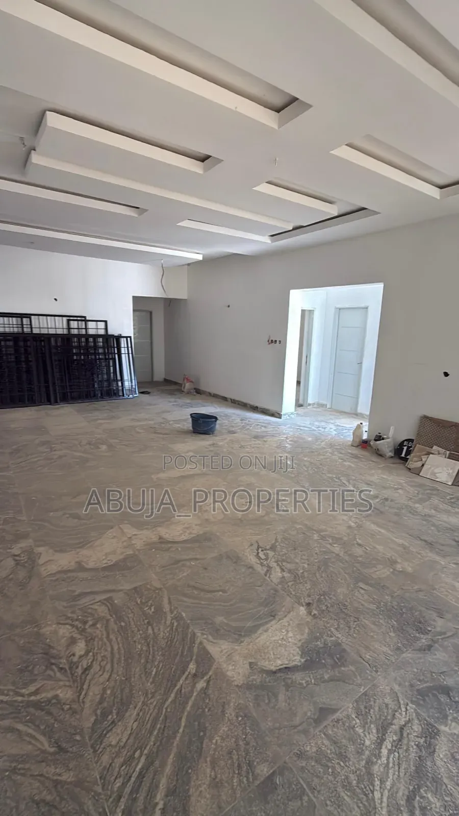 5bdrm Duplex in In A Secured Estate, Guzape District for sale