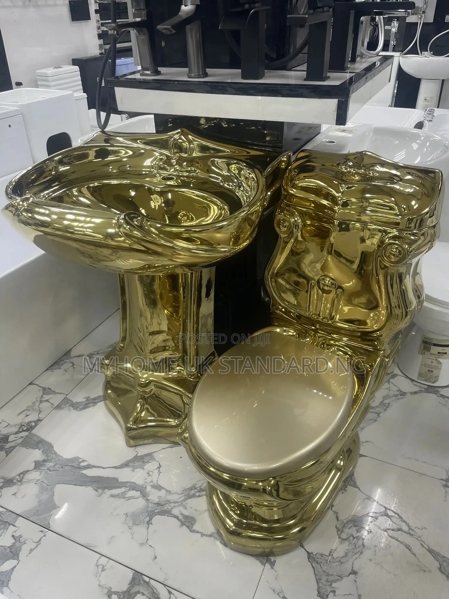 Royal Luxury Gold Water Closet Set With Basin and Pedestal