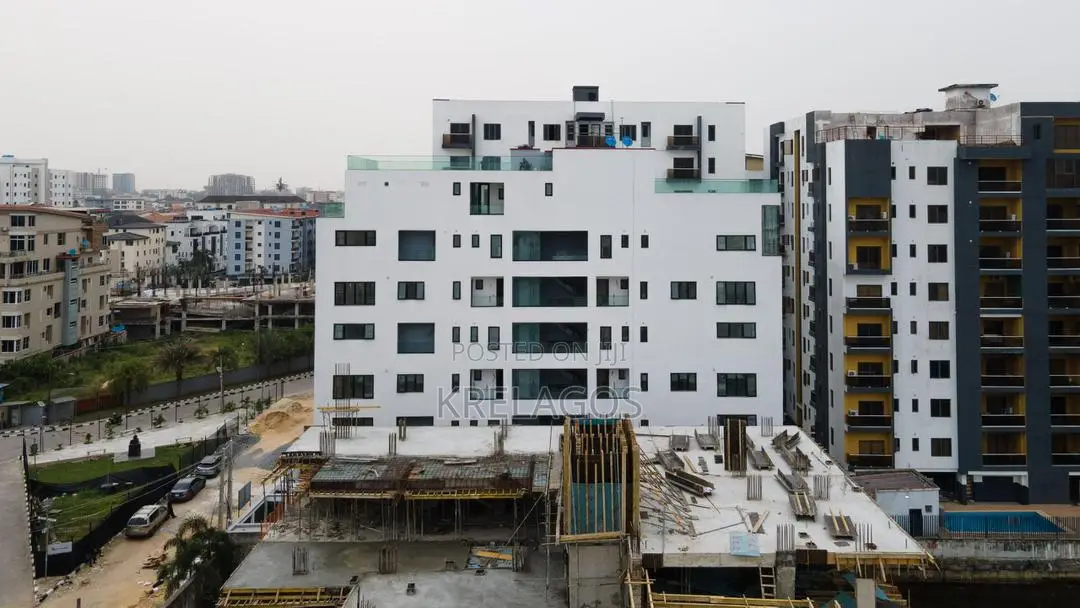 4bdrm Maisonette in Banana Island for sale