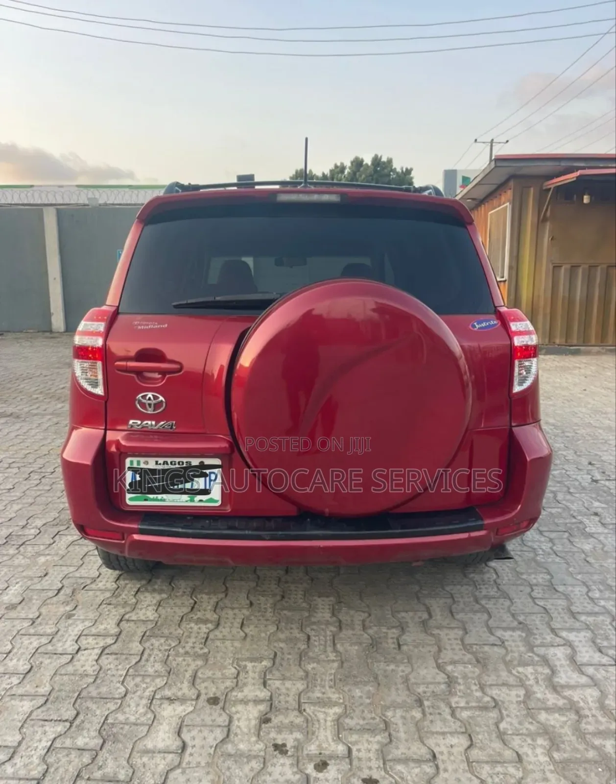 Toyota RAV4 2011 Red