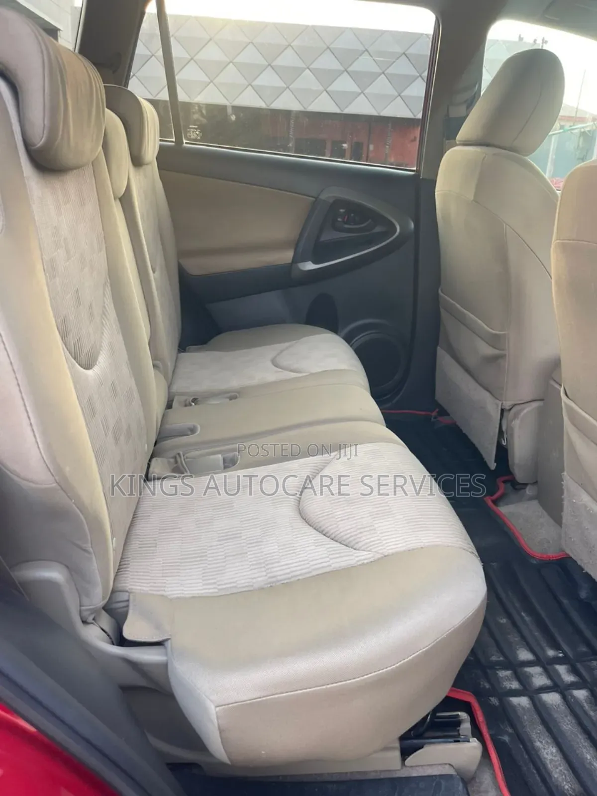 Toyota RAV4 2011 Red
