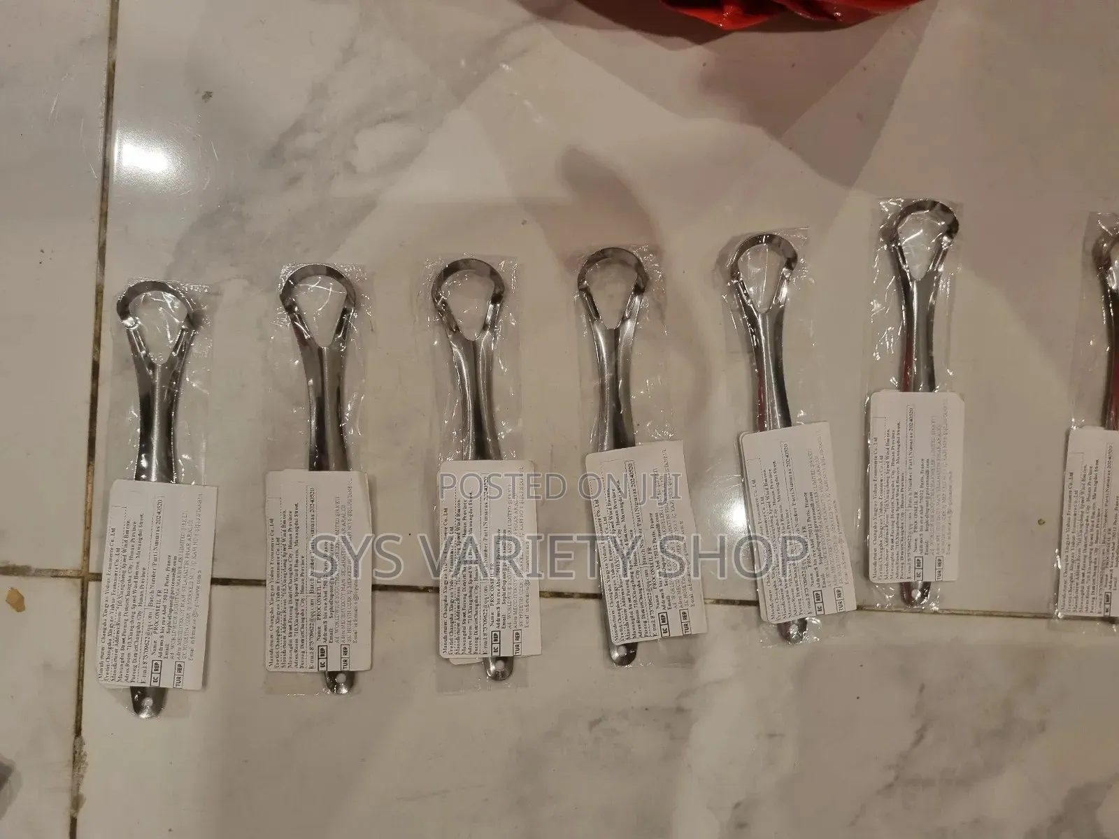 Metal Tongue Cleaner