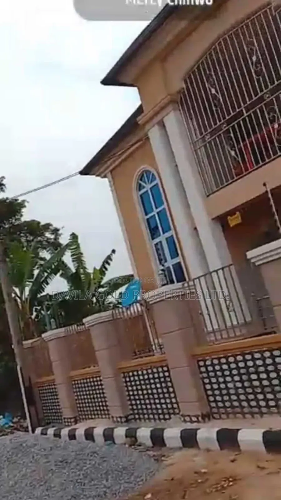 12bdrm Block of Flats in Benin City for sale