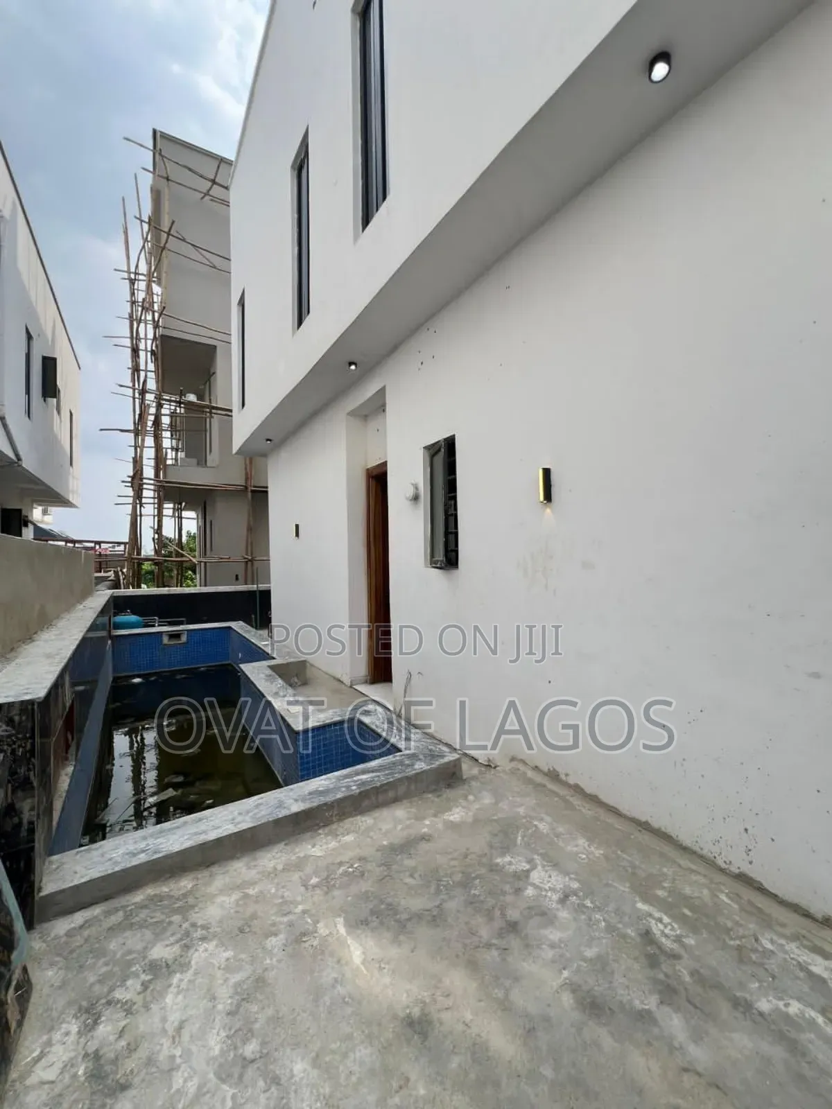 5bdrm Duplex in Megamound Estate,, Ikota for sale
