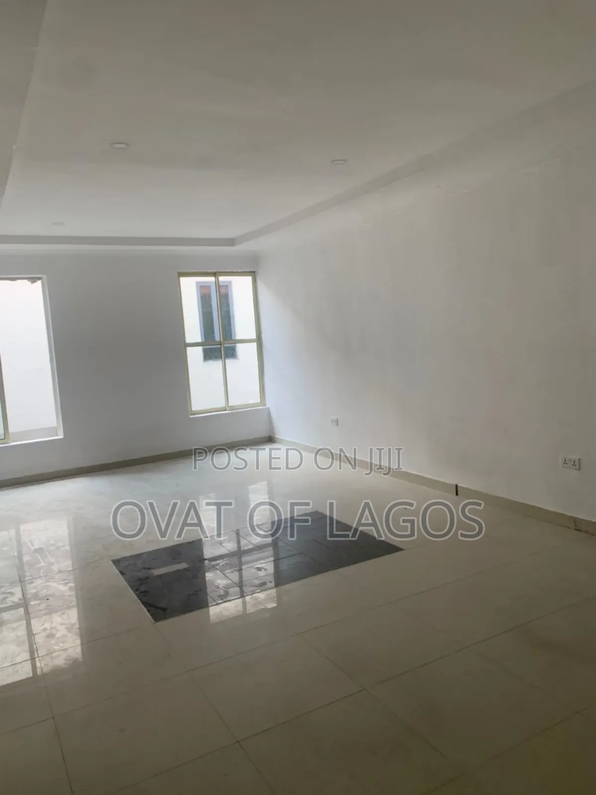 5bdrm House in Lekki Phase 1 for rent