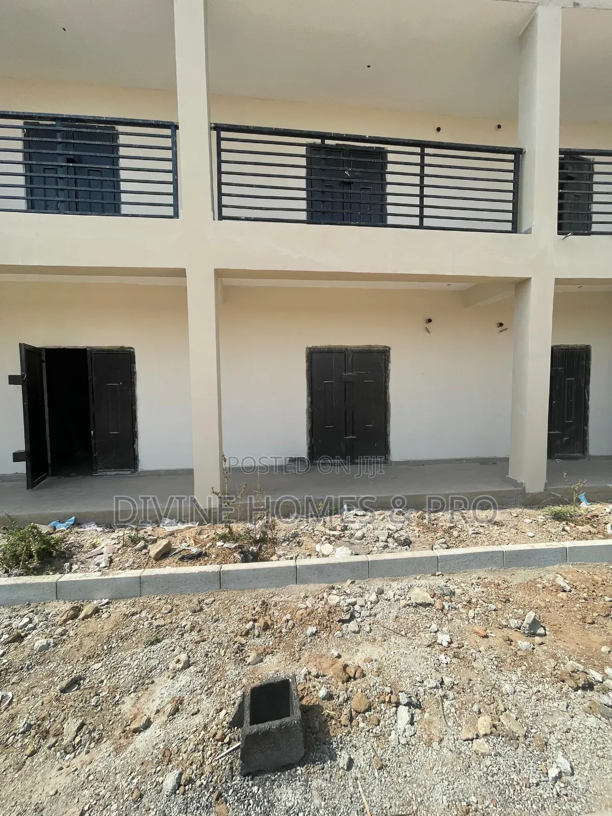 Semi Finished Shop in an Estate