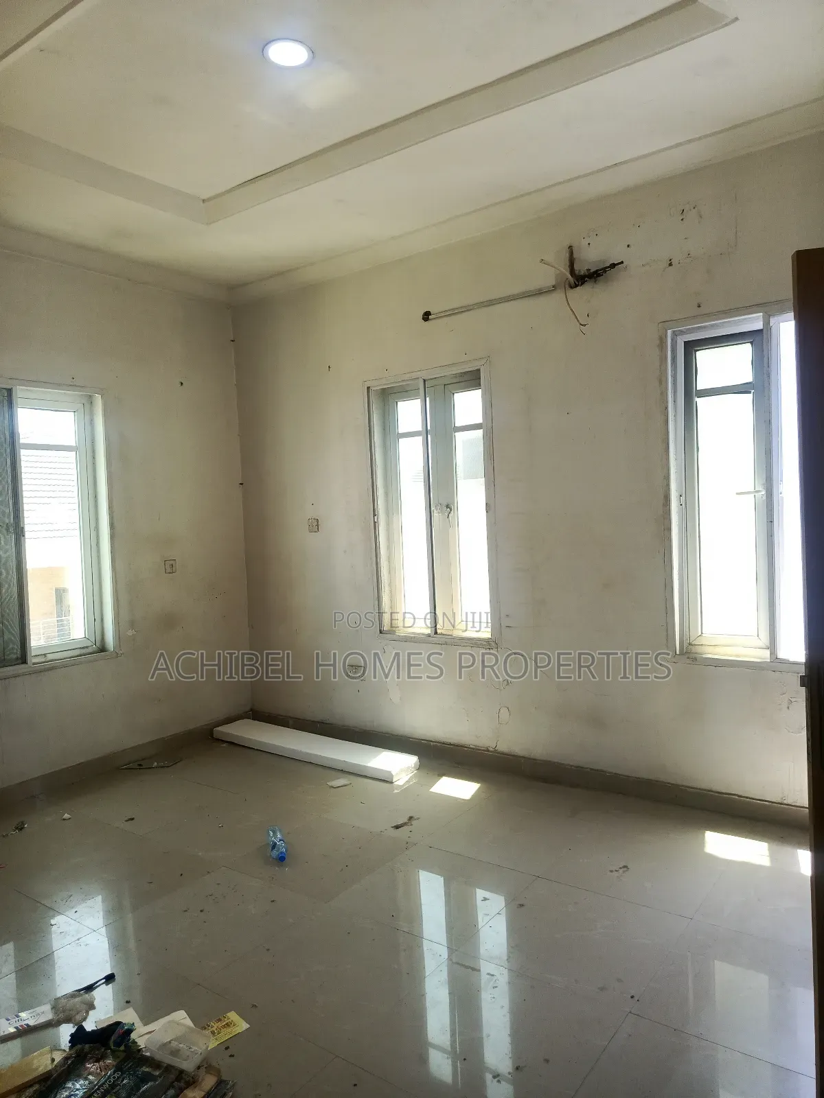 2bdrm Apartment in Ikota Gra for rent
