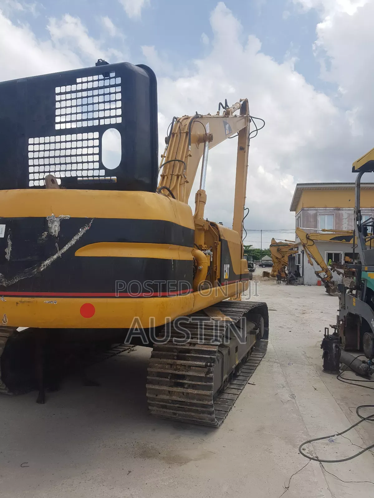 Long Boom Excavator