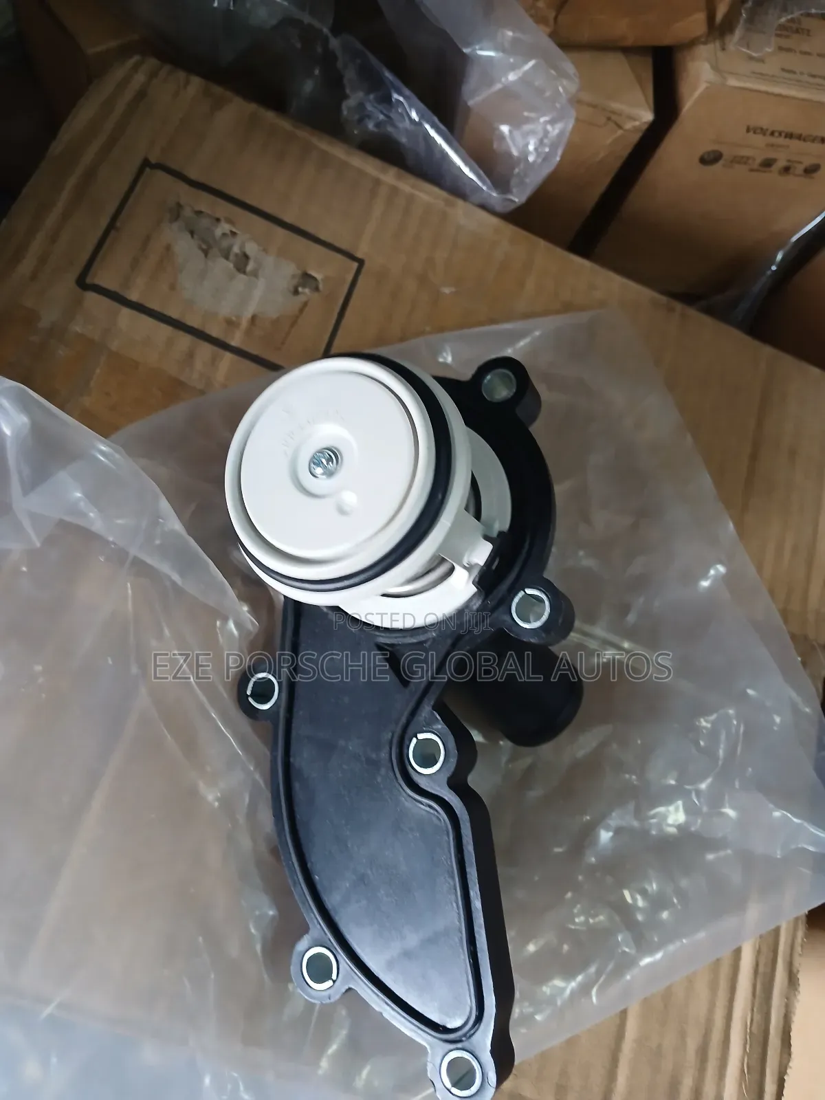 Engine Thermostat V6 3.2 Audi Q5, A5 and A6